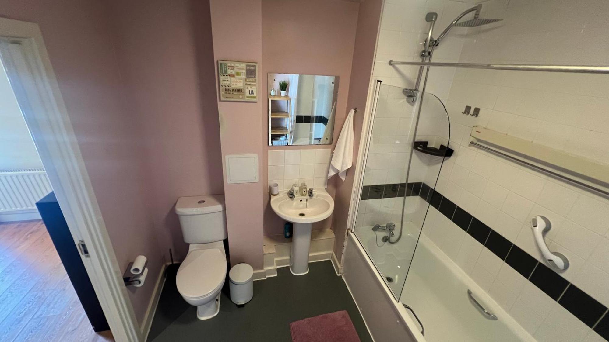 Sunset Heights Bright 2br With Views And Free Parking Apartamento Londres