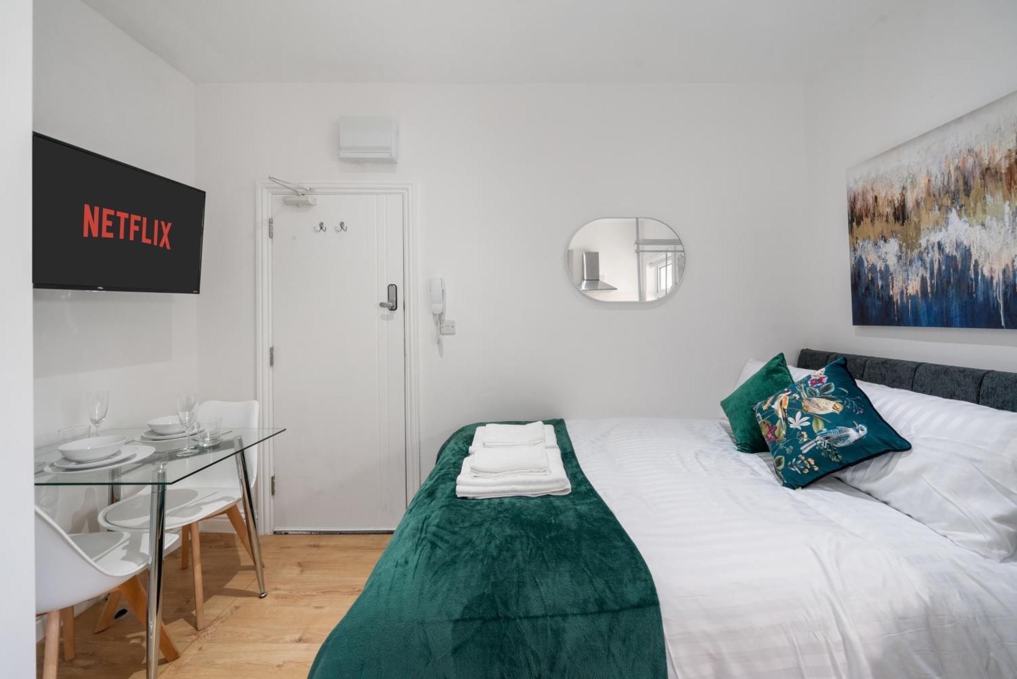 Apartment & Charming - 3