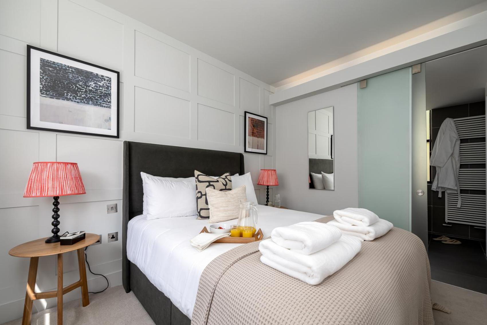 Apartamento St Paul's I Your *