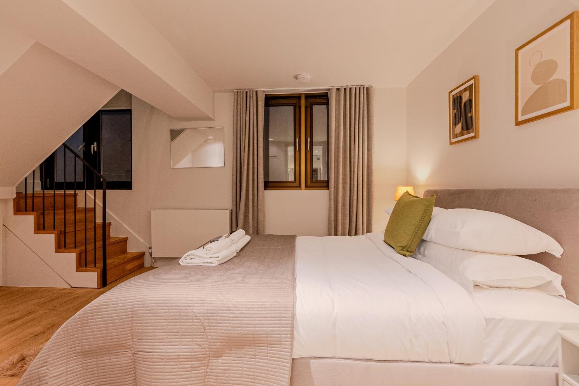 Apartamento St Paul's I Your *