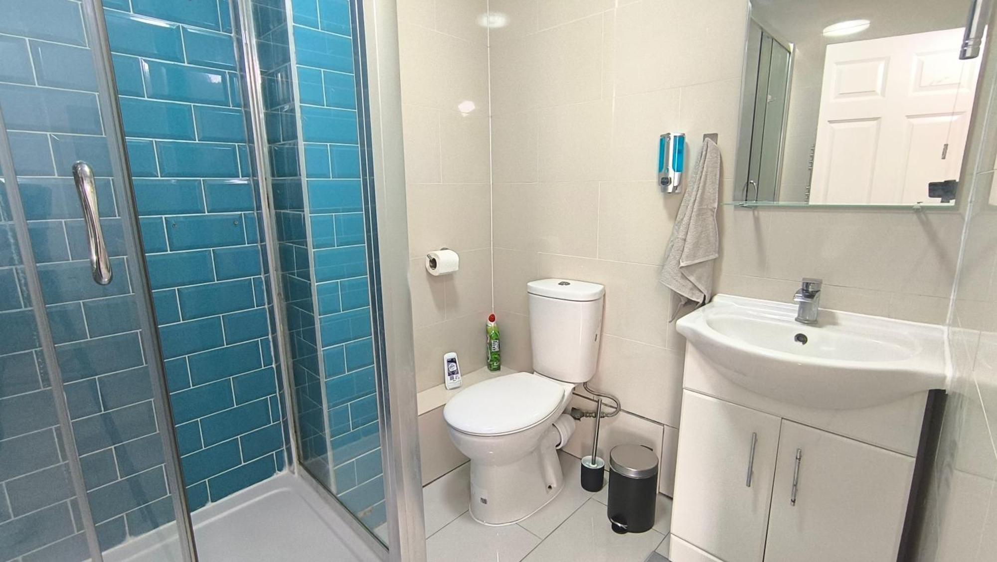 Parkside Retreat, 5 Min From Station ,r2 Londres