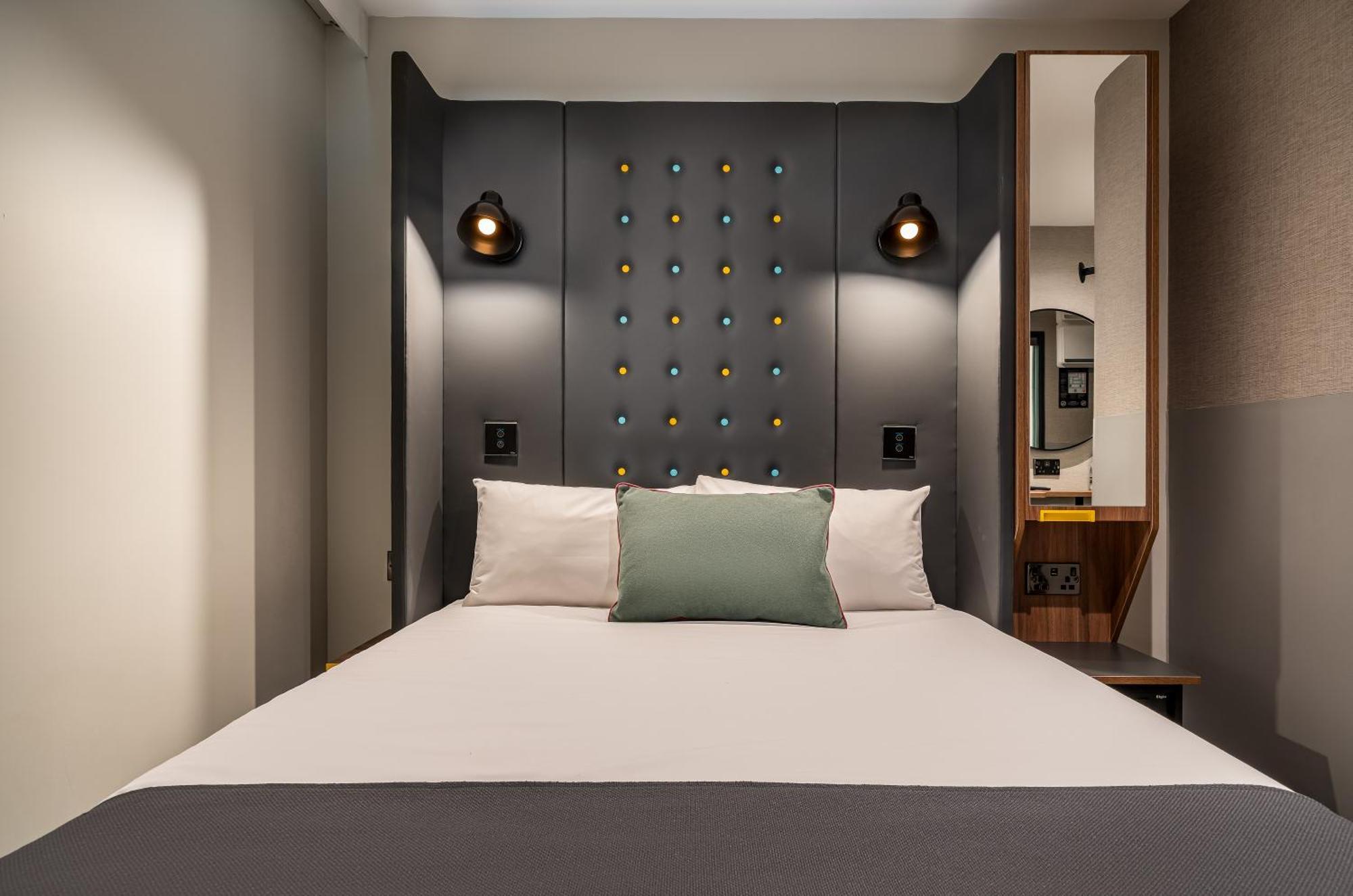 Point A Canary Wharf 3* Londres