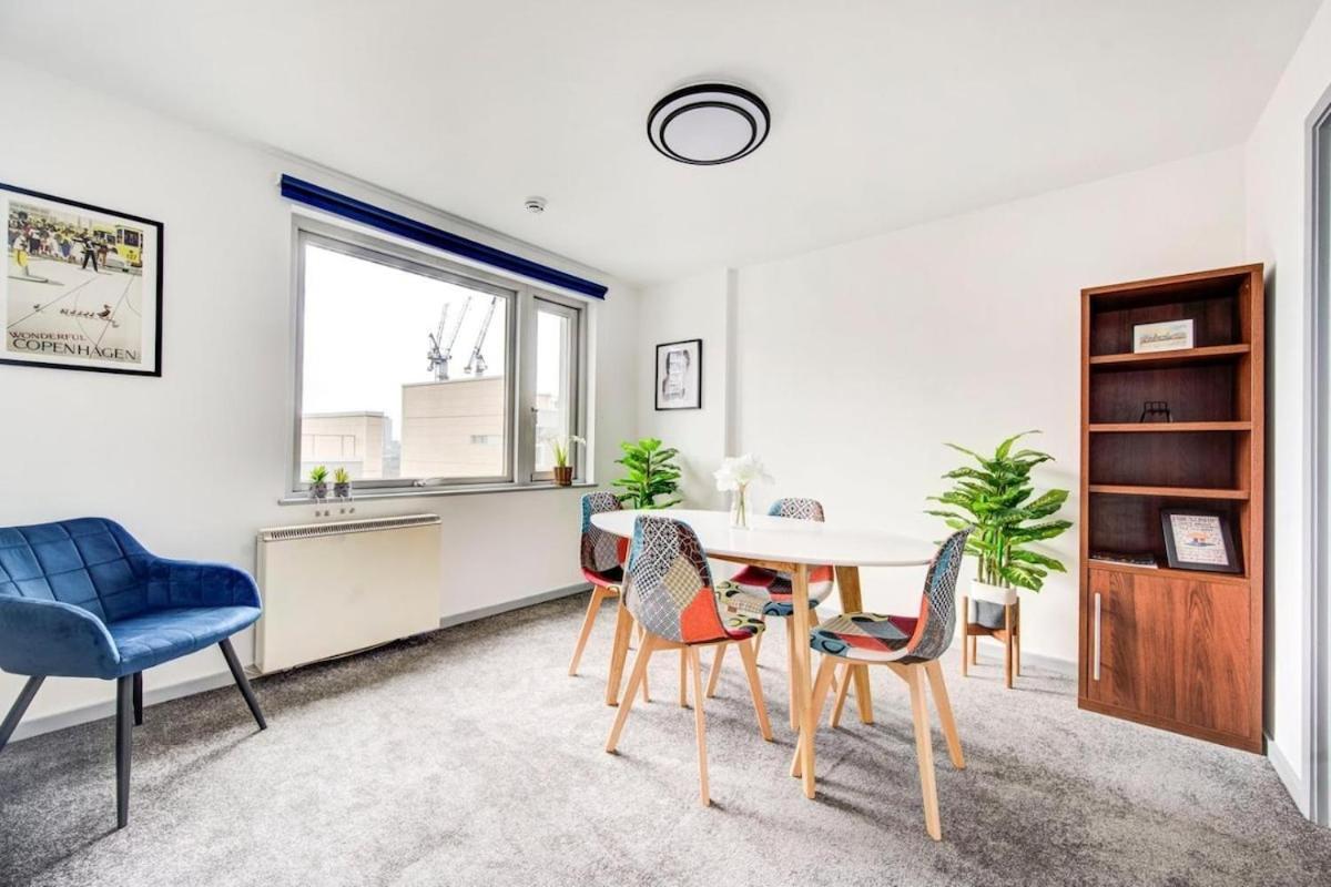 Apartamento Thames Canary Wharf Flat Sleeps 8 Near O2 Airport