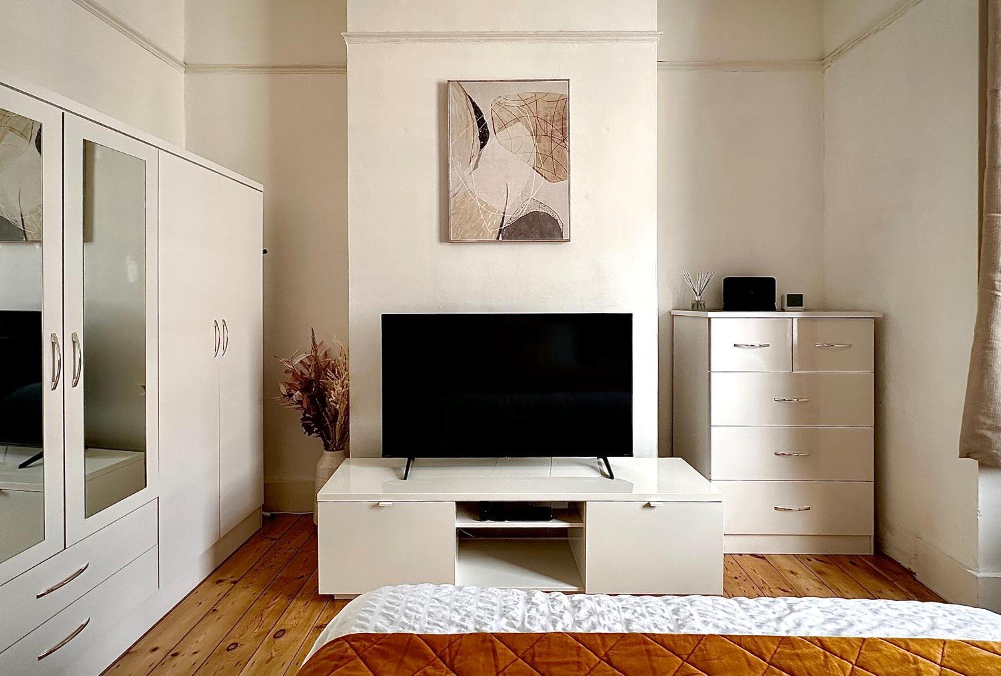 Fulham Tranquil 2bd King Bed With Parking & Gdn Apartamento