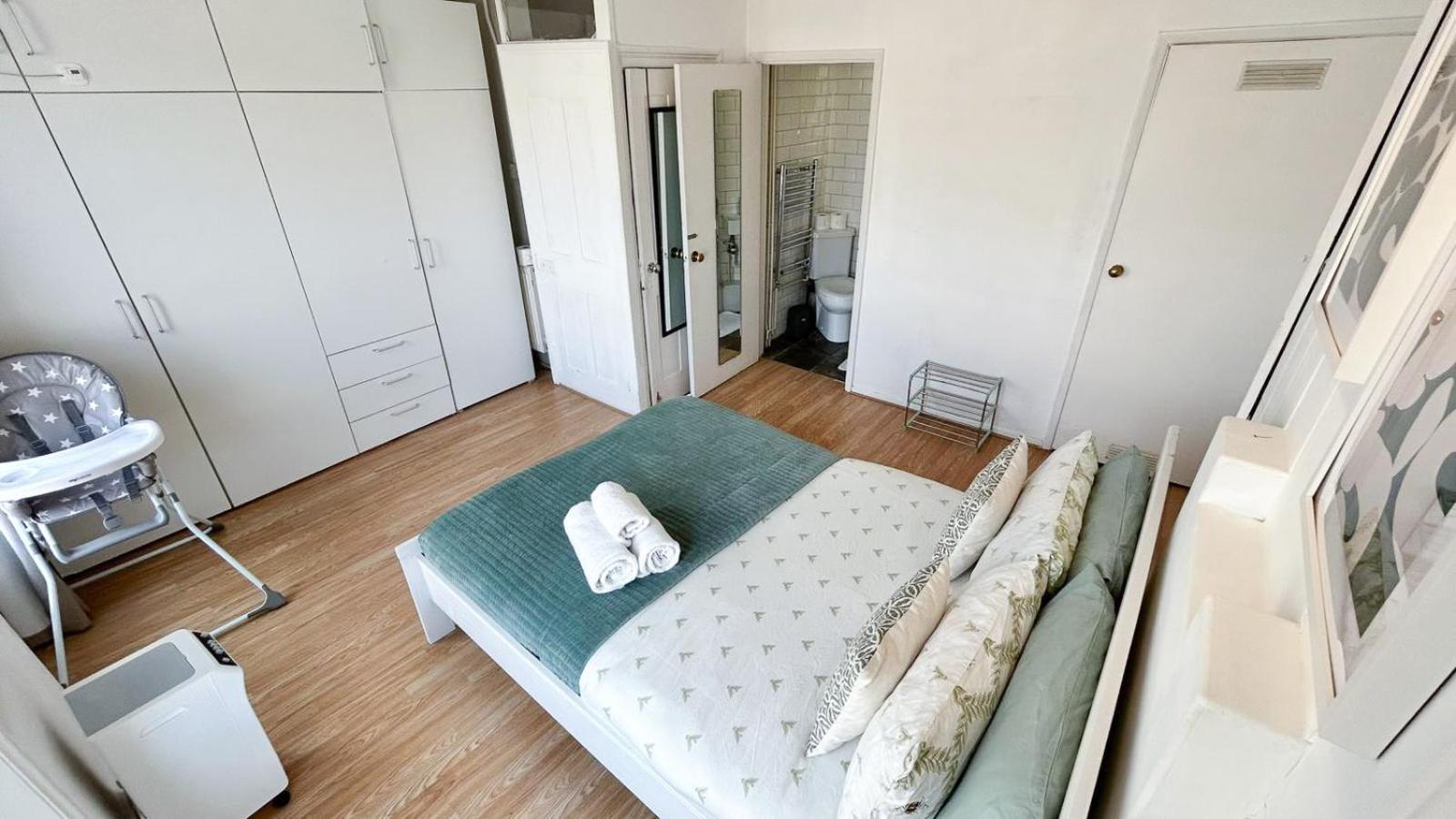 Chic 2-bedroom Flat In Farringdon Barbican Centre *