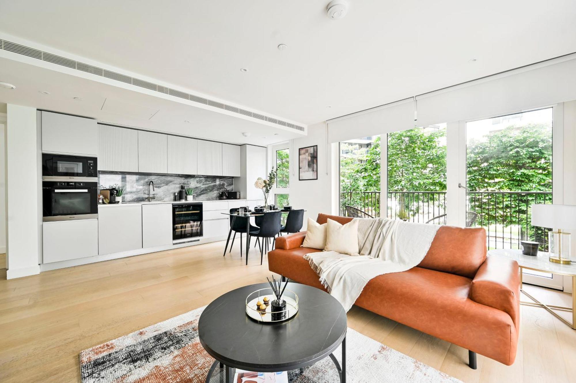 Luxury In White Living - Ideal For Family & Business Appartement