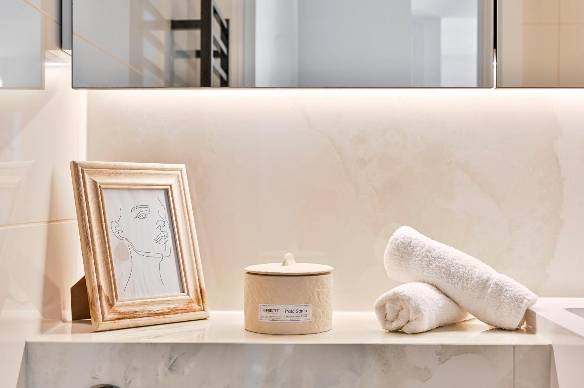Appartement Luxury In White Living - Ideal For Family & Business Londen
