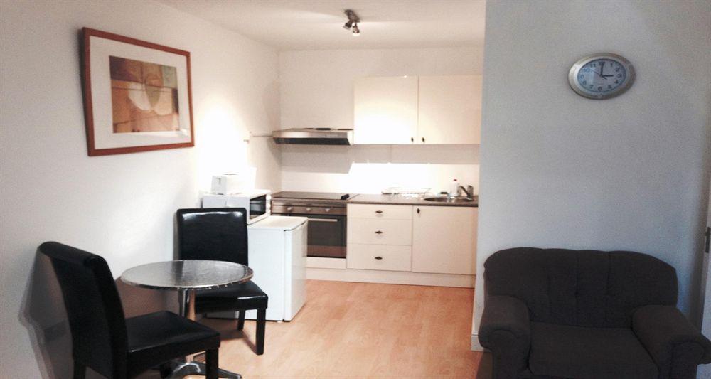 Holland Apart-hotel 3*