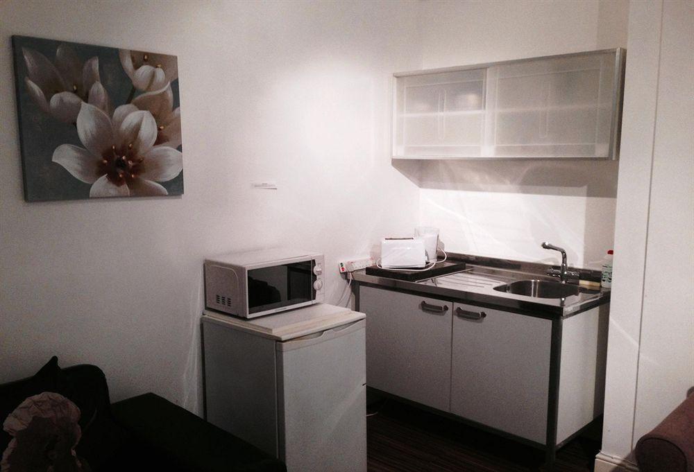 Holland Apart-hotel 3*