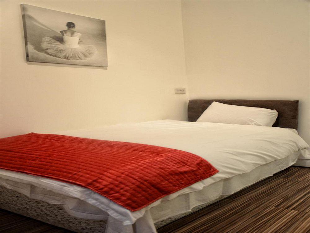 Holland Apart-hotel