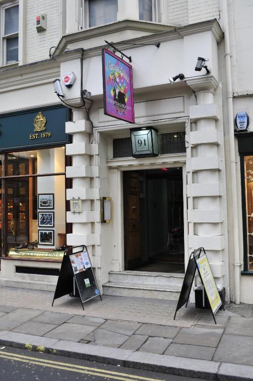 4 Star Piccadilly 2*