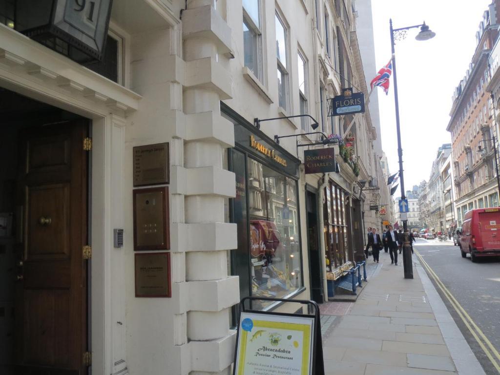 Hotel 4 Star Piccadilly 2*