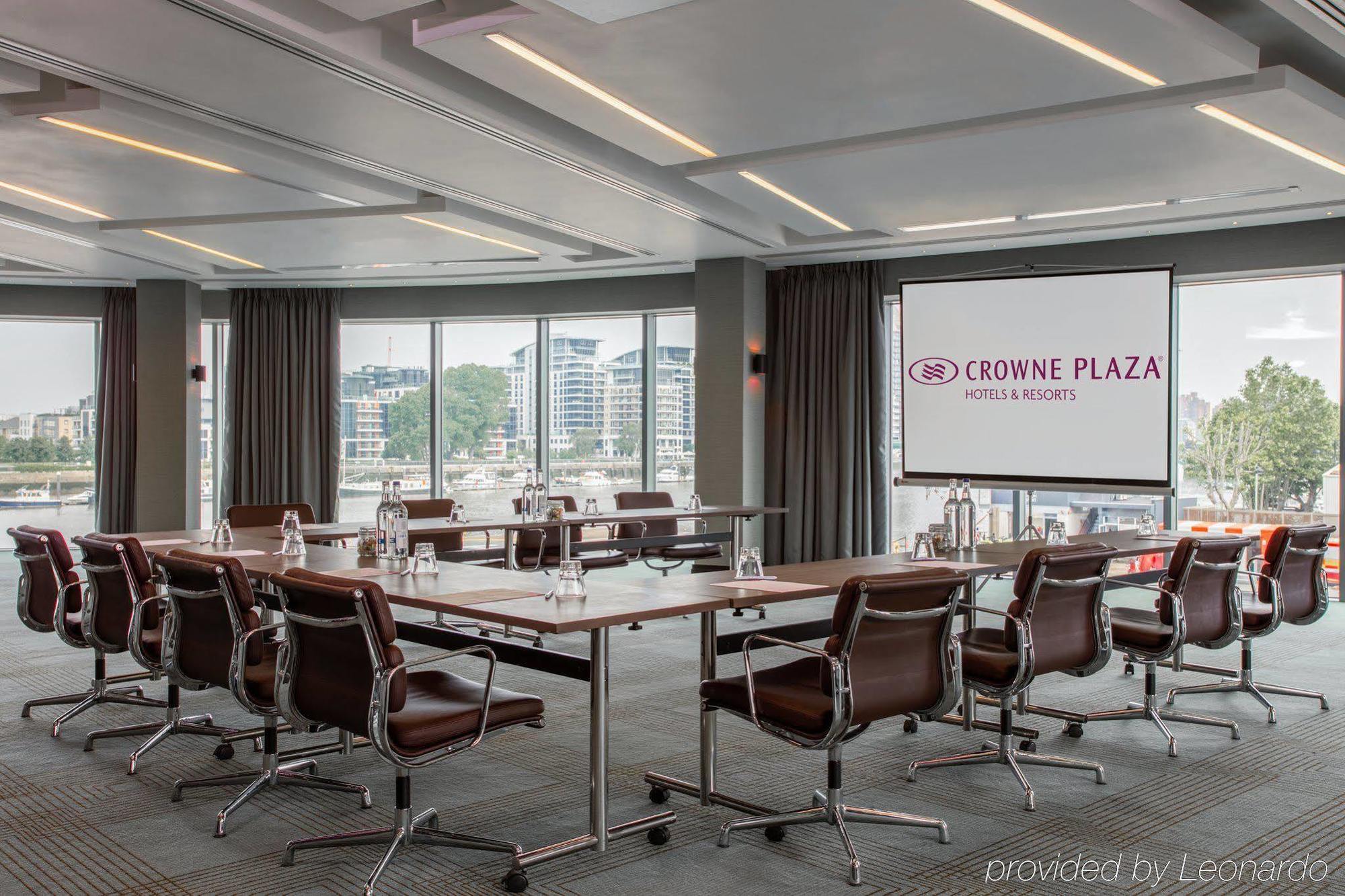 Crowne Plaza Battersea Hotel