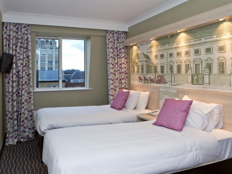 Hotel Royal National And Sister Roulette 3*