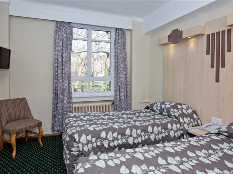 Hotel Royal National And Sister Roulette Londres