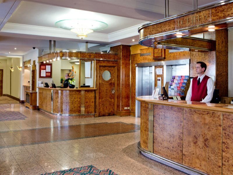 Hotel Royal National And Sister Roulette Londres