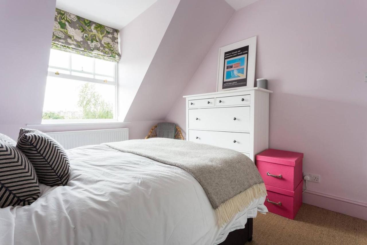 Delightful 1 Bed In Shepherd's Bush Londres