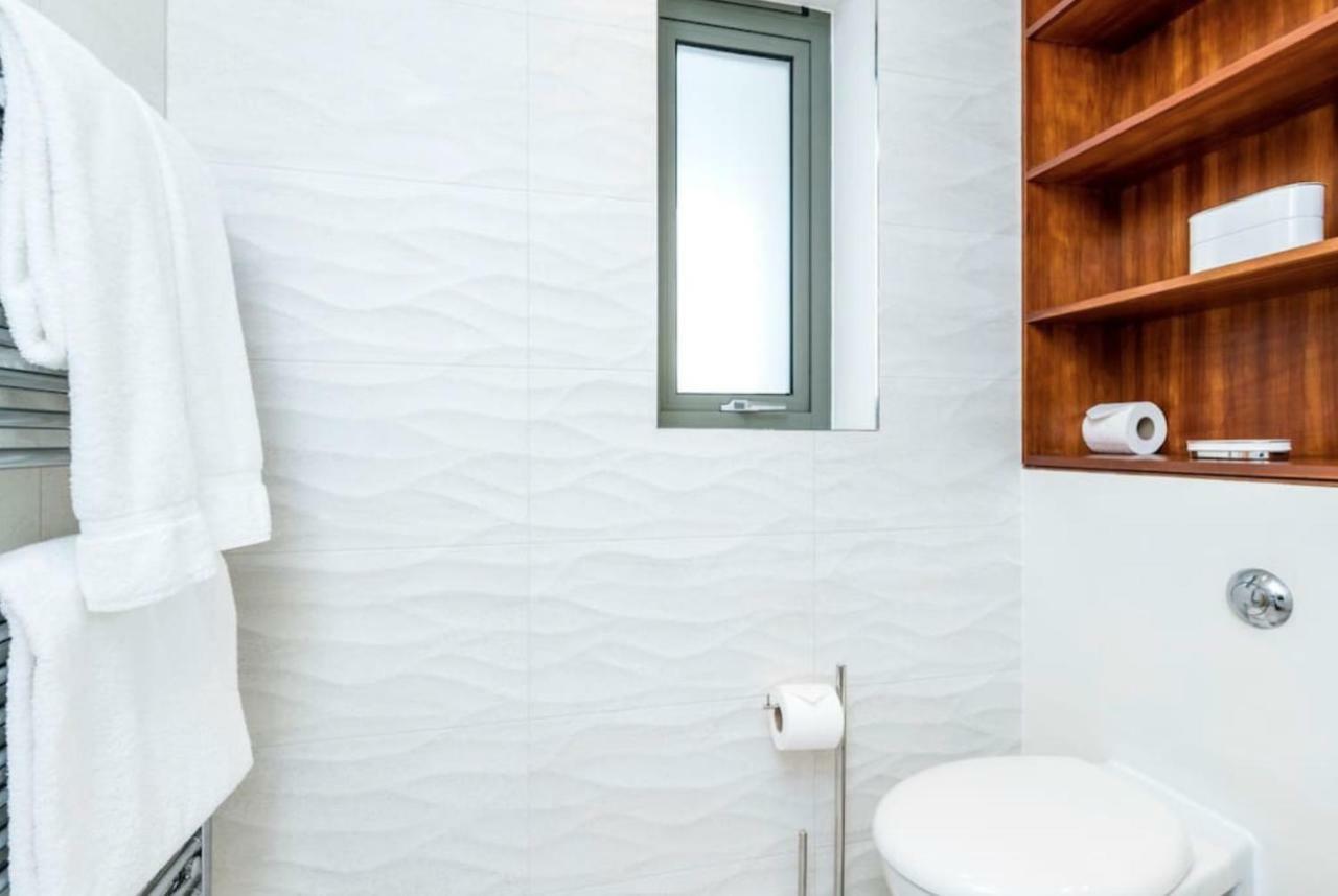 Haggerston Apartment *