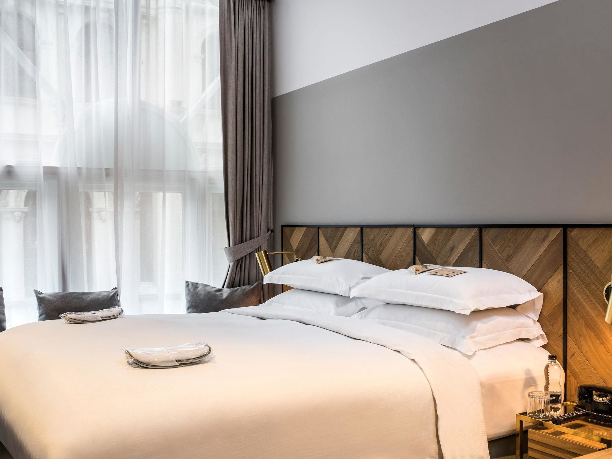 Victory House Leicester Square 4* Londres