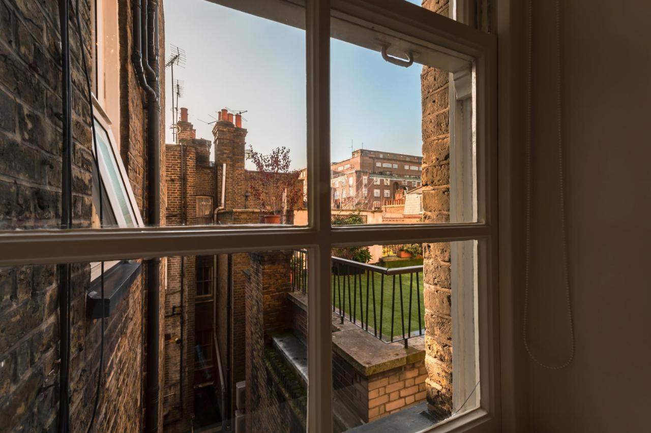 44 Curzon Street By Mansley Londres