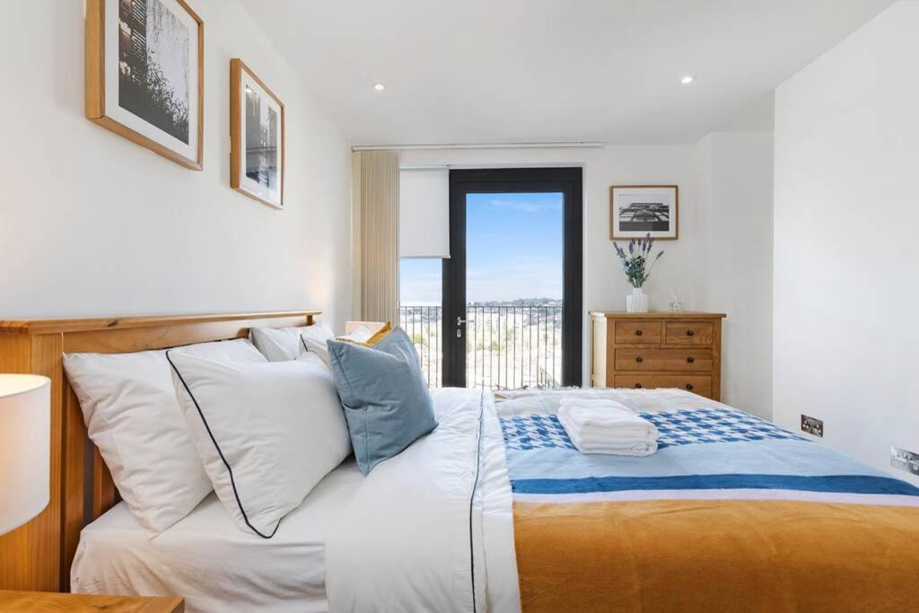 One Bedroom Modern Next To Wembley Stadium! * Londres