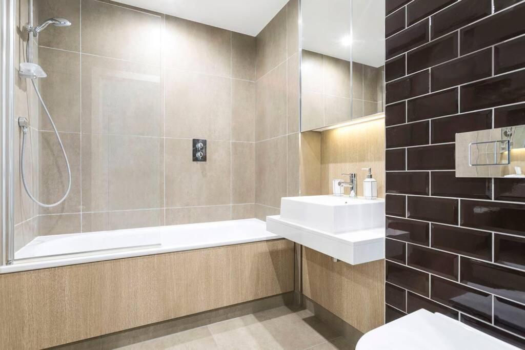 One Bedroom Modern Next To Wembley Stadium! Apartamento Londres