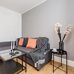 2 Bedrooms Serviced Apartment Excel Exhibition Centre, O2 Arena, Stratford Olympic City, Forest Gate, Central London