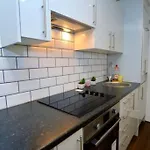 Small Cosy Studio In Plaistow. East London