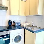 Modern&cosy studio flat