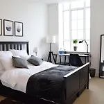 Bright Warehouse Conversion In Buzzing Peckham