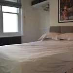 Airy Modern 1 Bed Apartment In Shoreditch