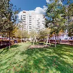 Lovely 2 Bedroom Flat With Balcony In Stratford