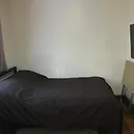 Bubblesbnb- Lovely 1 Bedroom Studio Flat