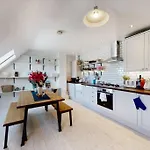 Stunning 1 Bedroom Flat In Peckham