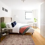 Riverside Two bedroom apartment - Nespresso - Netflix