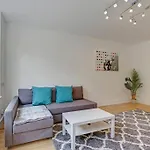 Flat C, Old Street