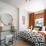 Apartment By Liverpool Street/ Spitalfields Market
