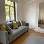 Amazing 3 Bedroom Flat Minutes From Tower Bridge