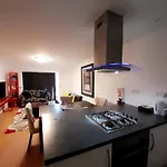 Docklands 2 Bedroom 2 Bath