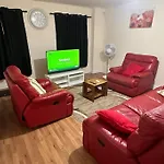 Justalf Facilities-Spacious 2-Bed Apartment In Thamesmead, Greenwich