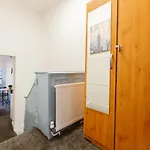 Mile End Double Rooms 86A