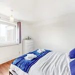Apartment Near To Tower Bridge With Free Parking & View Of The Shard