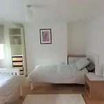 2 Bedroom Victorian Garden Flat