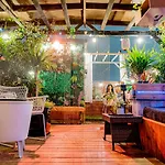 2 Bedroom Roof Terrace Spa With Sauna Plus Jakuzzi And Outdoor Cinema
