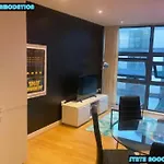 80S Retro 1Bedroom Apart Canary Wharf London