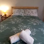 Bright, Chilled Ensuite Db Room In A Shared Flat!