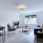Spacious 2 Bedroom Apartment