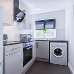 Spacious 2 Bedroom Apartment