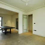 Quintessential Town House Close To Central London