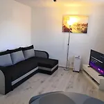 Delight Apartment, Close To Excel, London City Airport & O2!